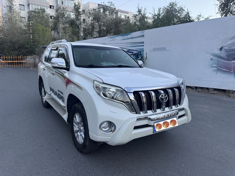 Land Cruiser Prado photo 3