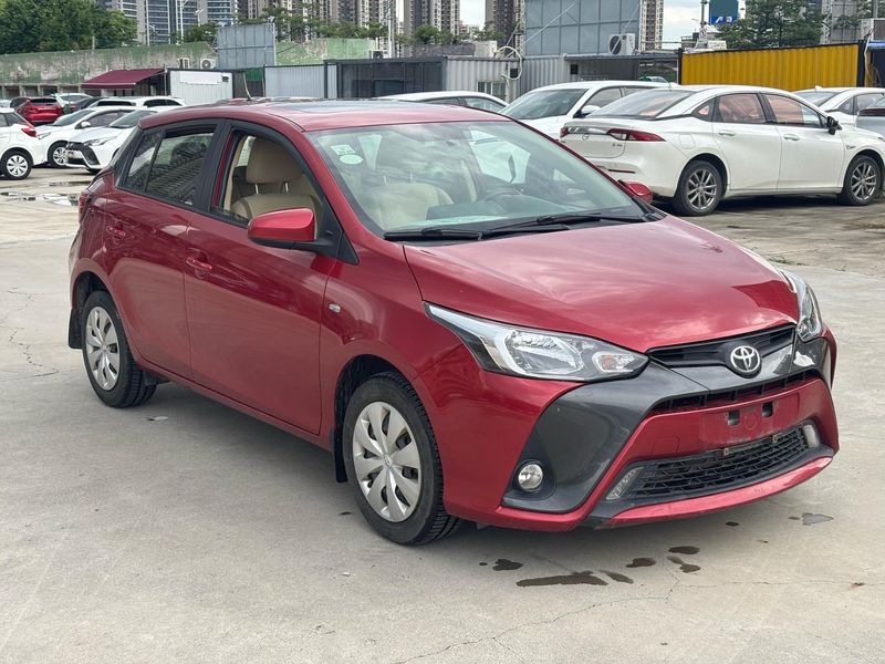 Yaris photo 3