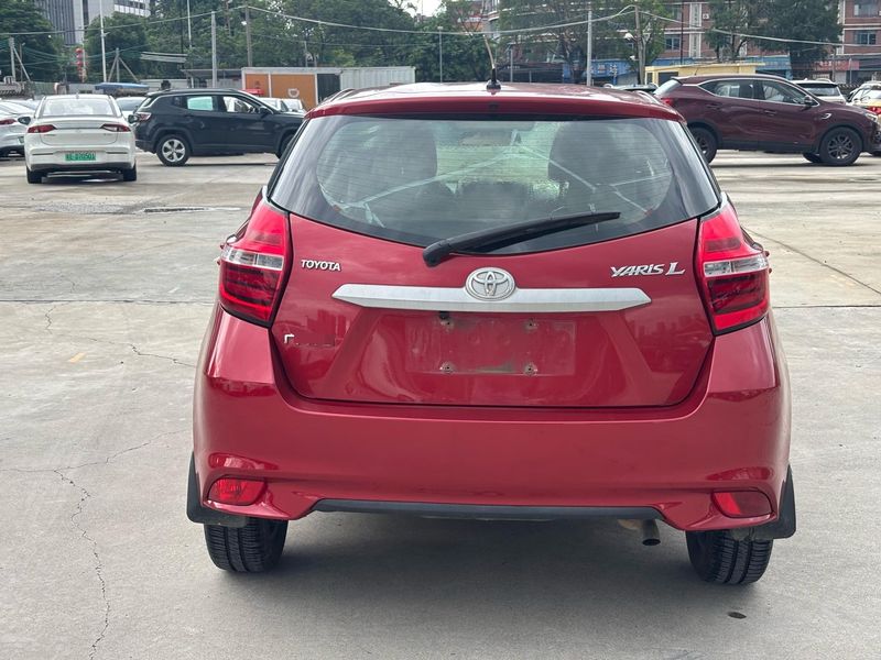 Yaris photo 5