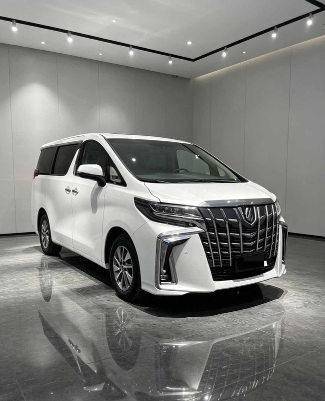 Alphard photo 2