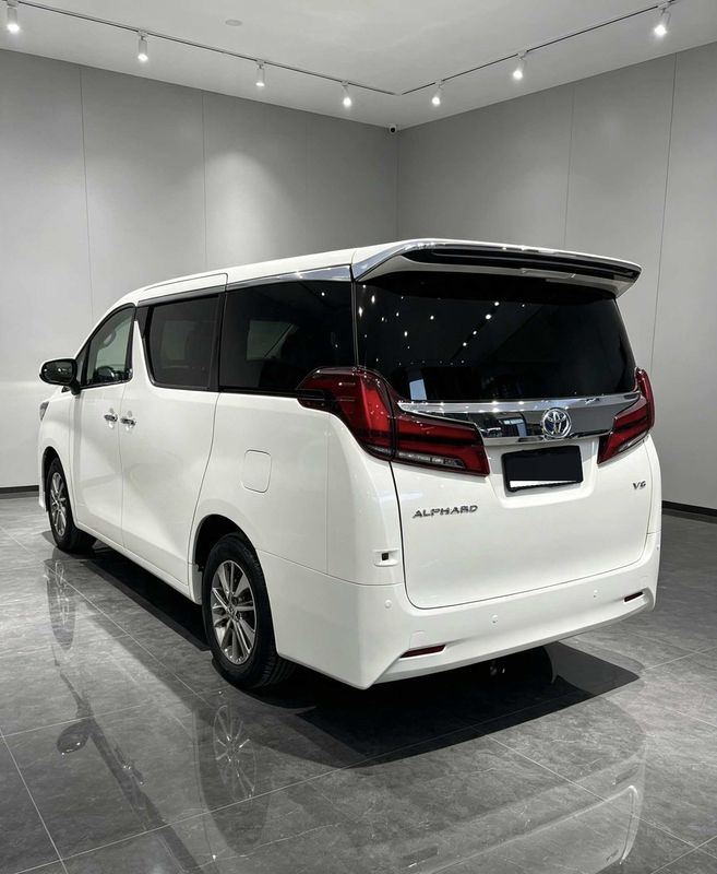 Alphard photo 3