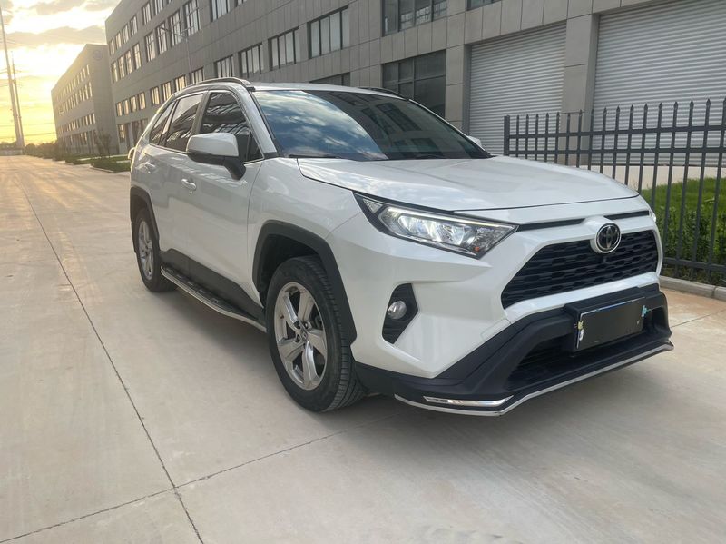 RAV4 photo 3