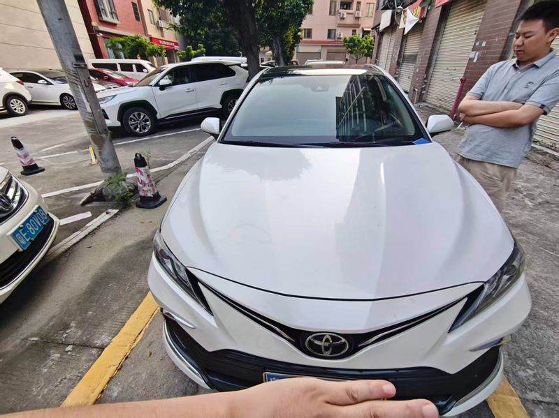Camry photo 2