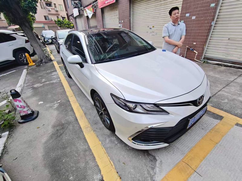 Camry photo 3