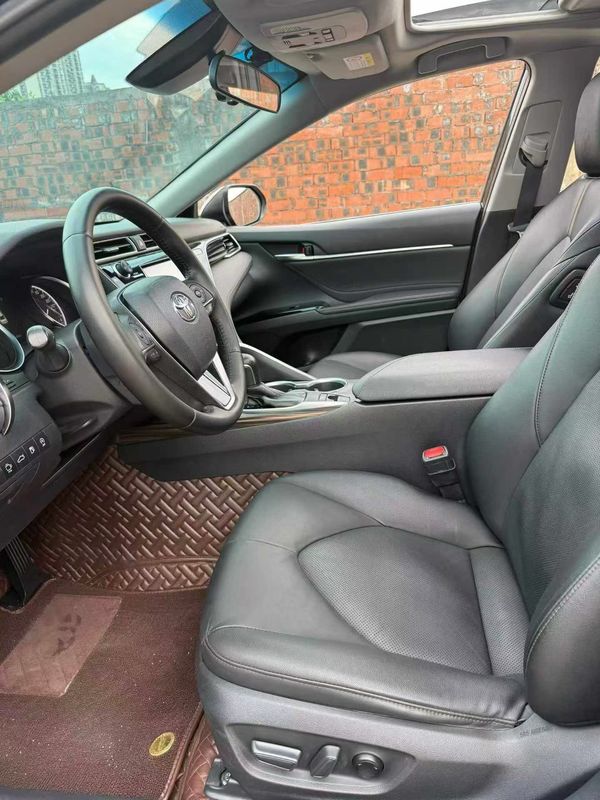 Camry photo 2