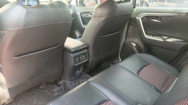 RAV4 photo 4