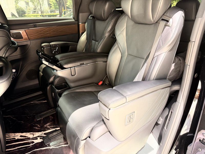 Alphard photo 5