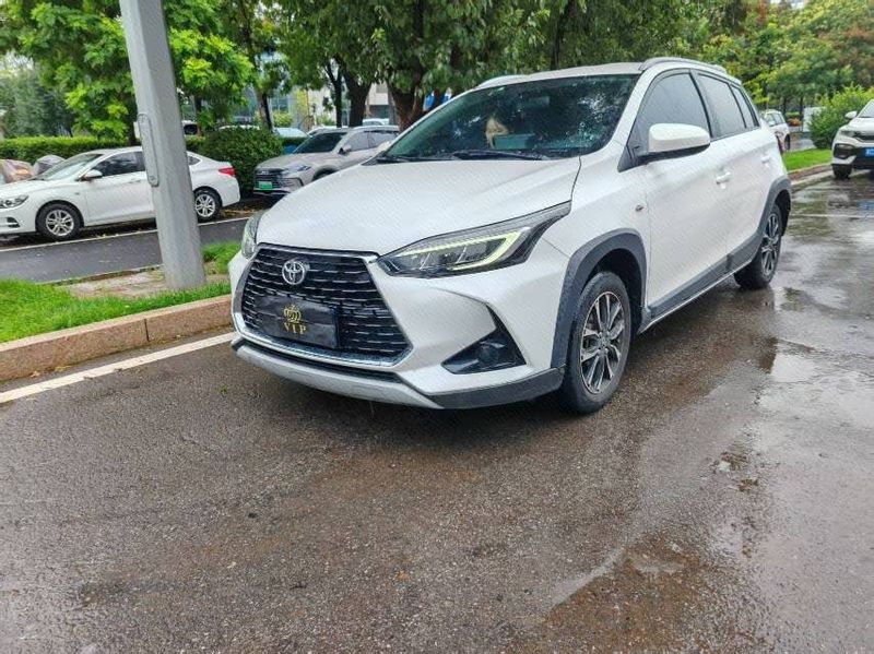 Yaris