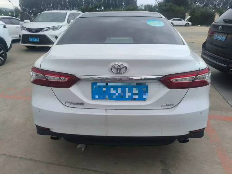 Camry photo 2