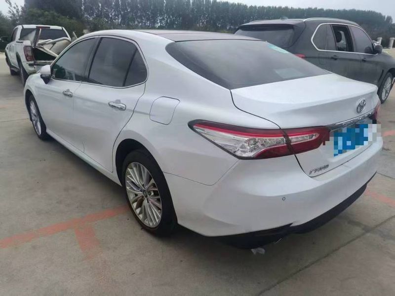 Camry photo 3