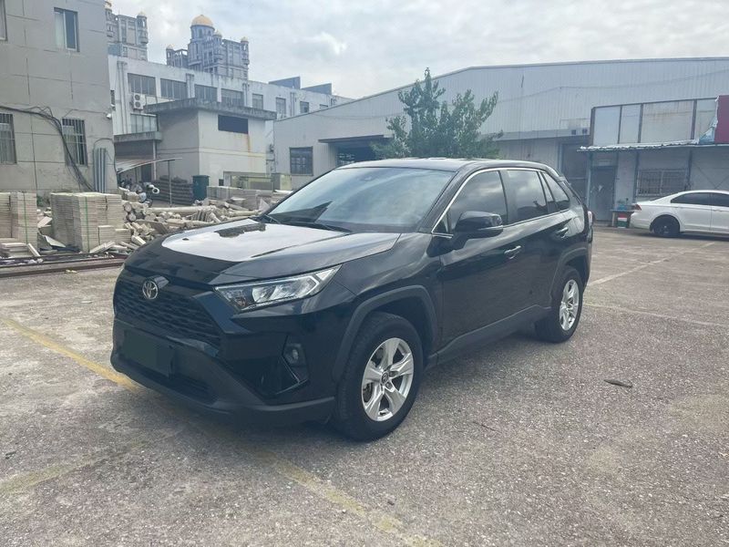 RAV4
