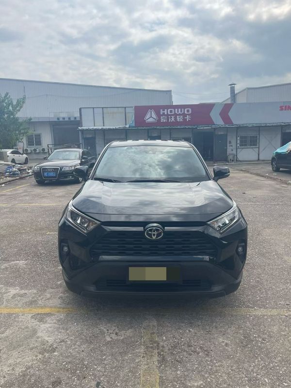 RAV4 photo 2