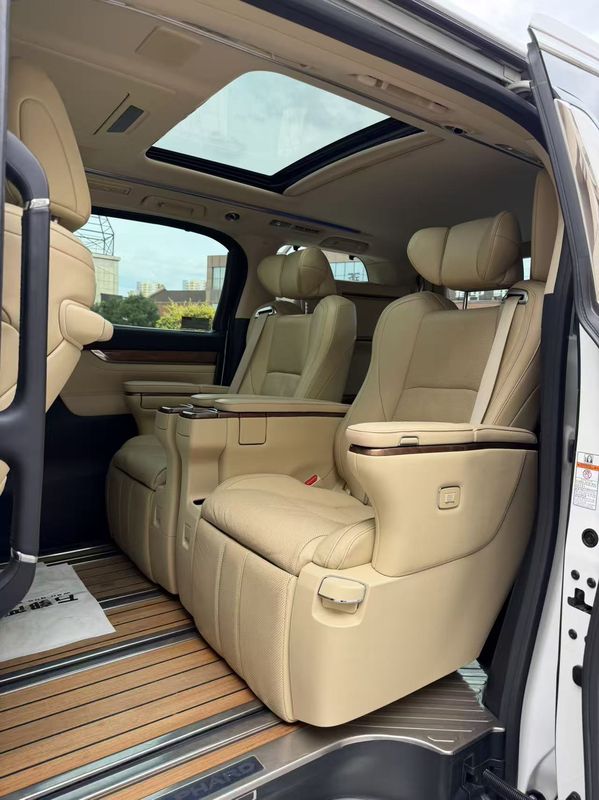 Alphard photo 5