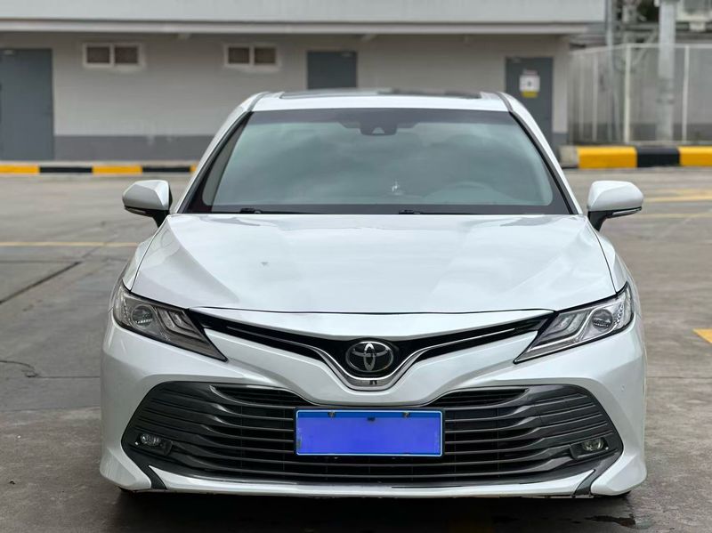 Camry photo 2