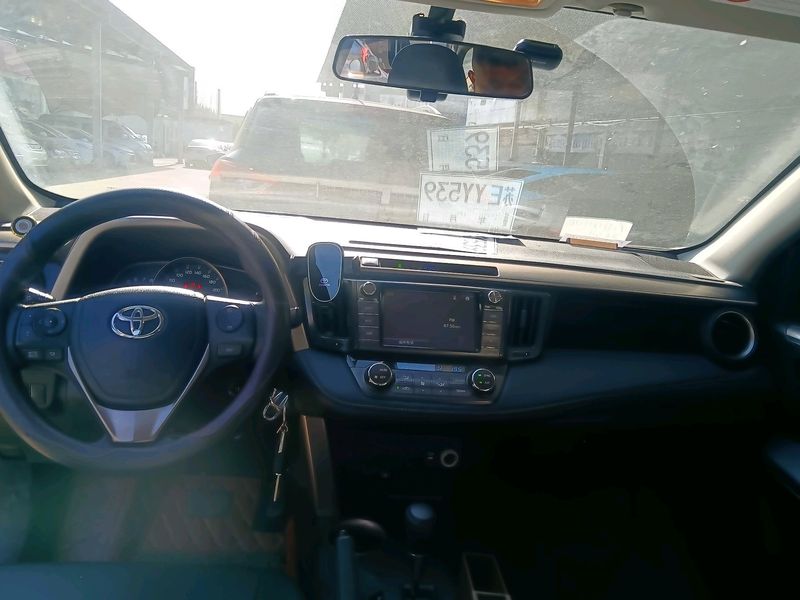 RAV4 photo 4