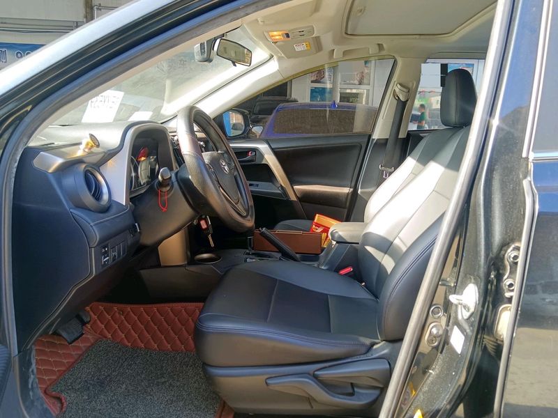 RAV4 photo 5