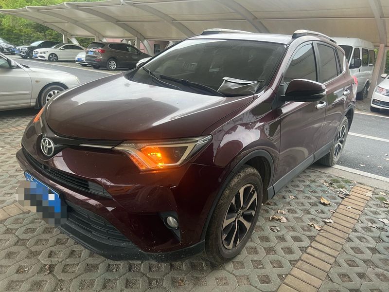 RAV4