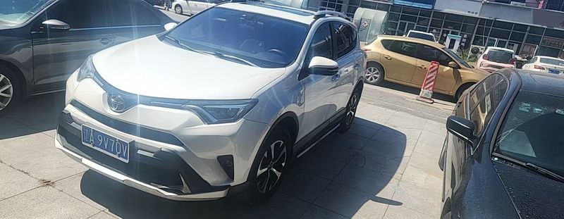 RAV4