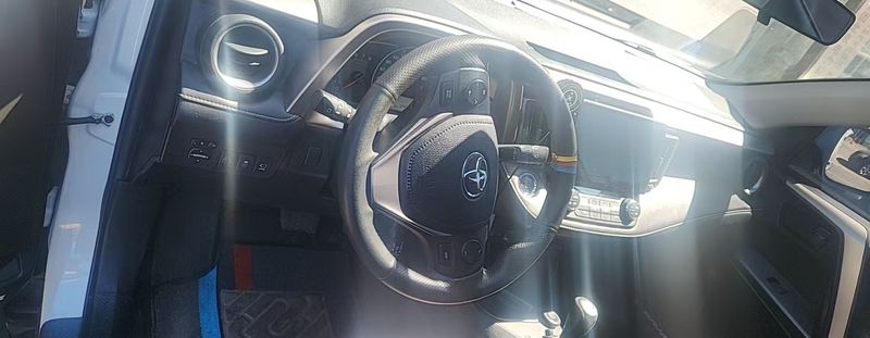 RAV4 photo 3