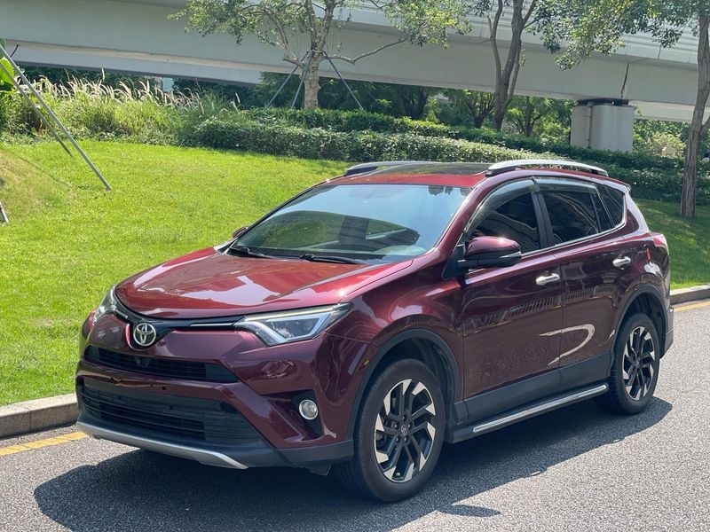 RAV4