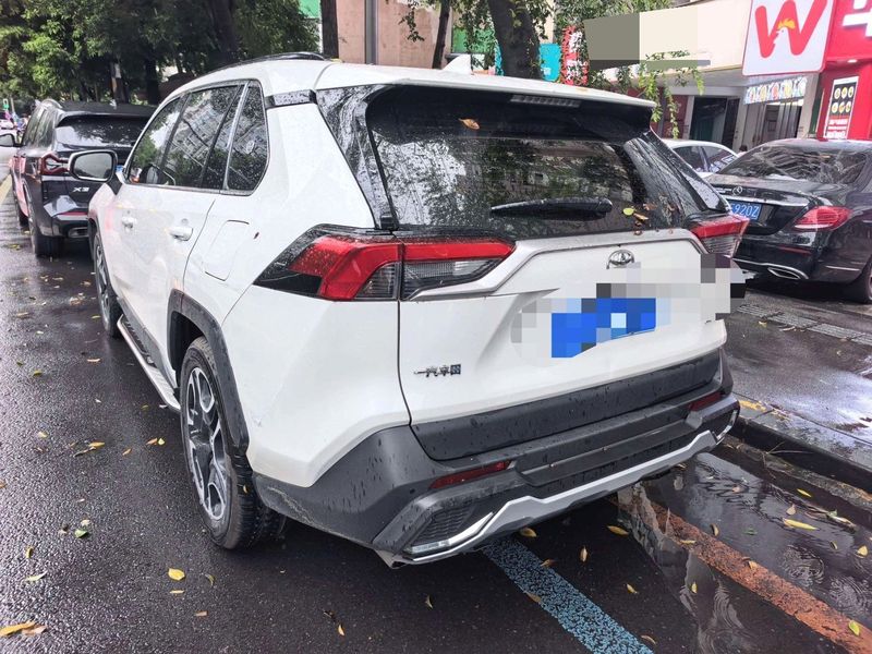 RAV4 photo 5