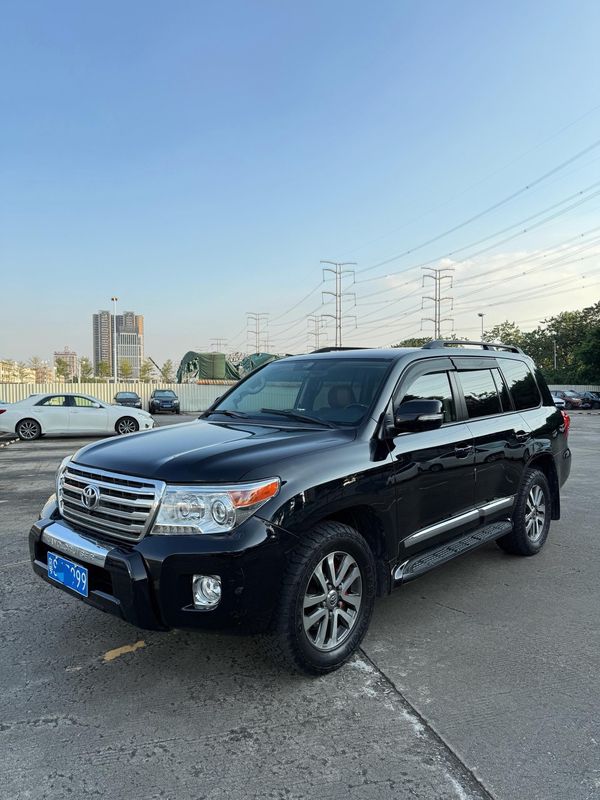 Land Cruiser