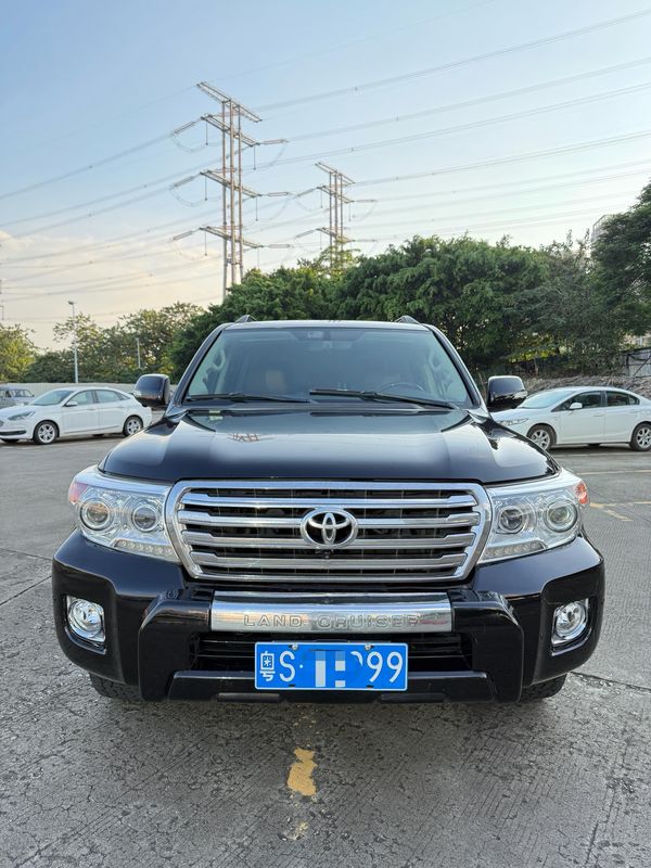 Land Cruiser photo 5
