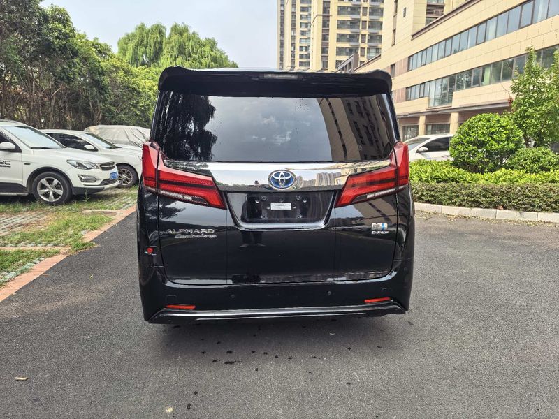 Alphard photo 4