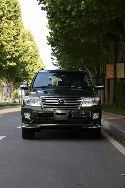 Land Cruiser Prado photo 3