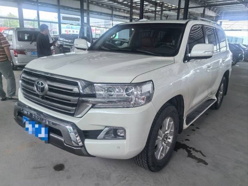 Land Cruiser