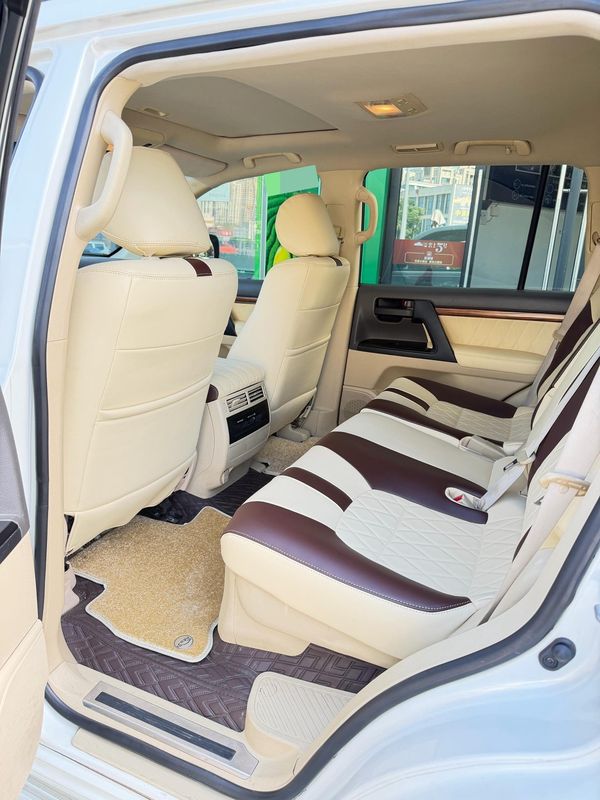 Land Cruiser photo 5
