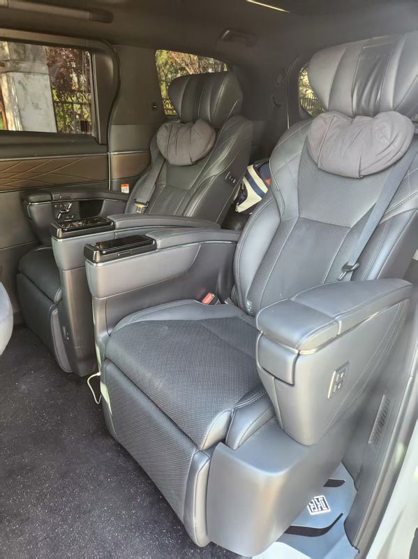 Alphard photo 2