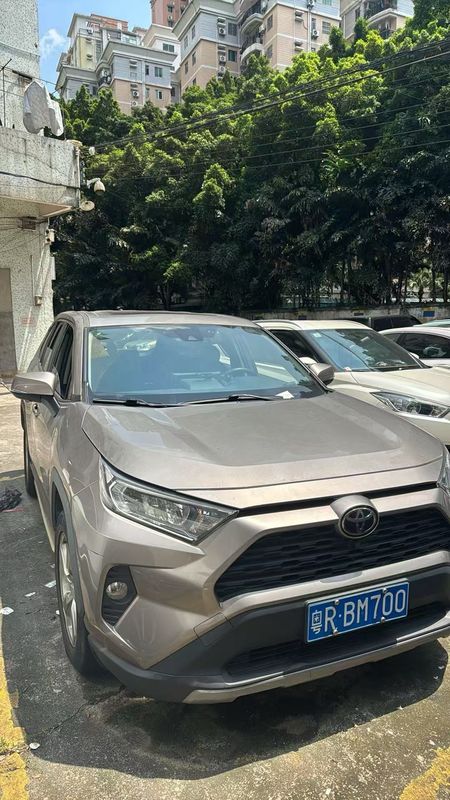 RAV4 photo 3