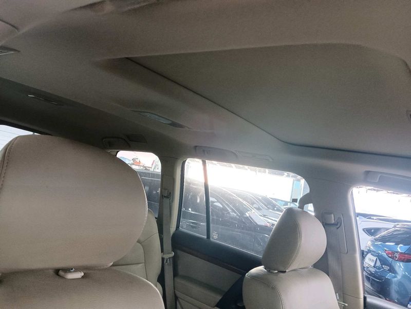 Land Cruiser Prado photo 4