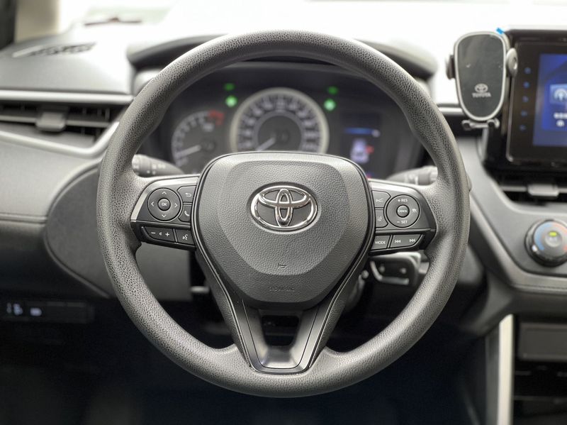 Corolla Cross photo 5