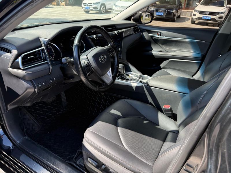 Camry photo 2
