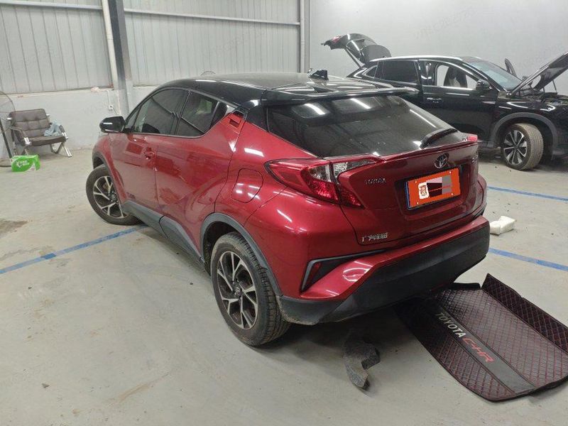 C-HR photo 4