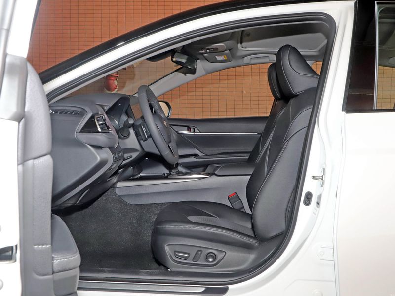 Camry photo 4