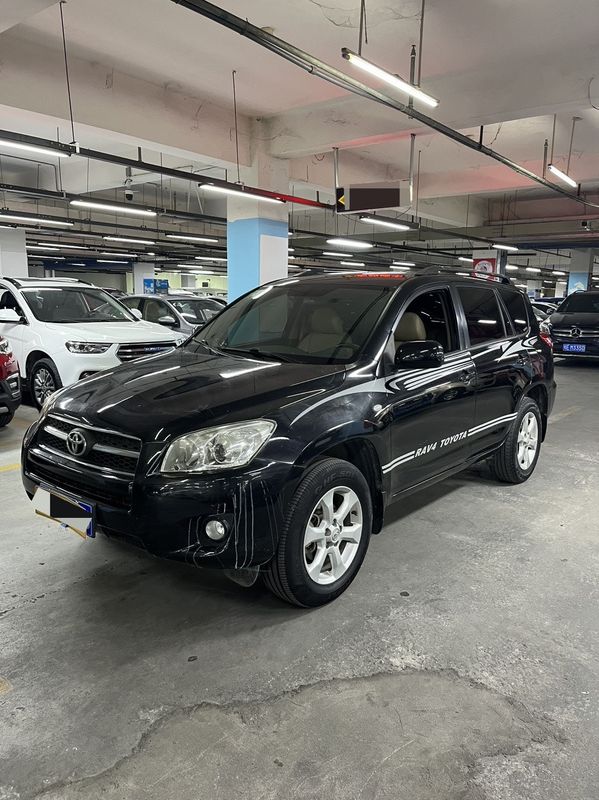 RAV4