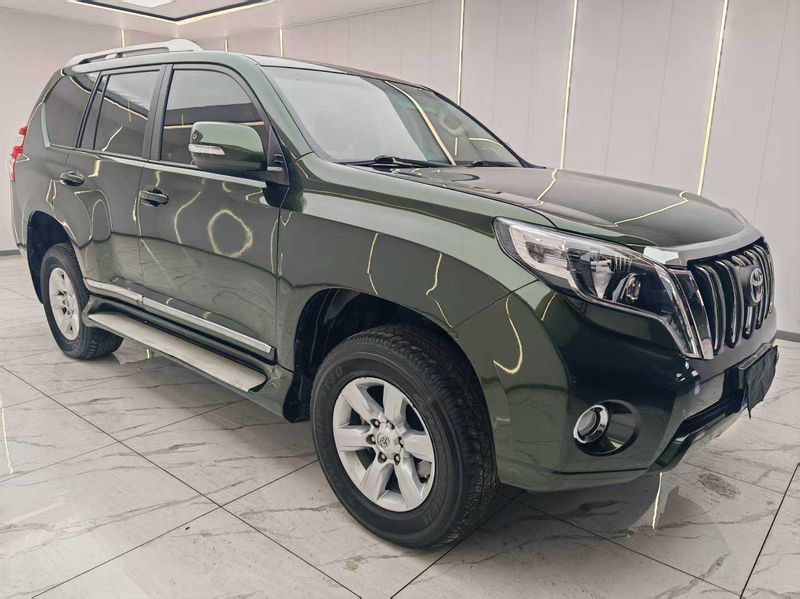 Land Cruiser Prado photo 3