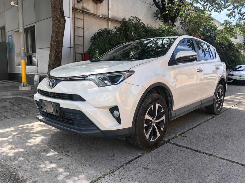 RAV4