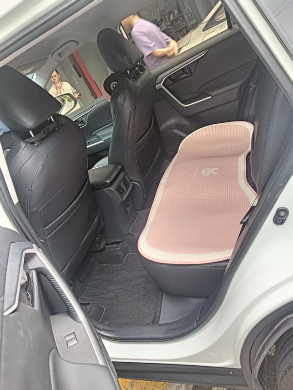 RAV4 photo 4