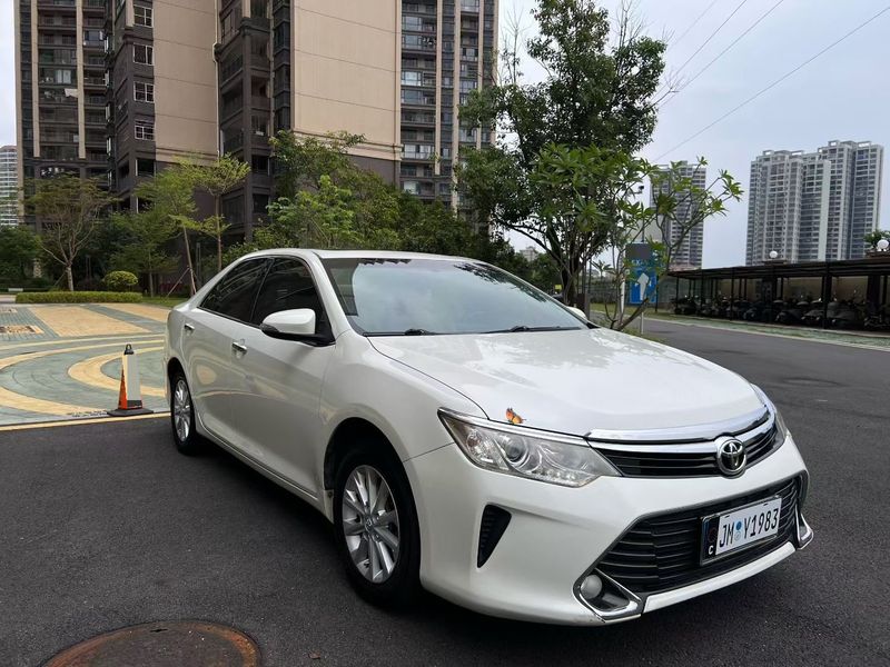 Camry photo 2