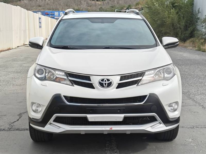 RAV4 photo 2
