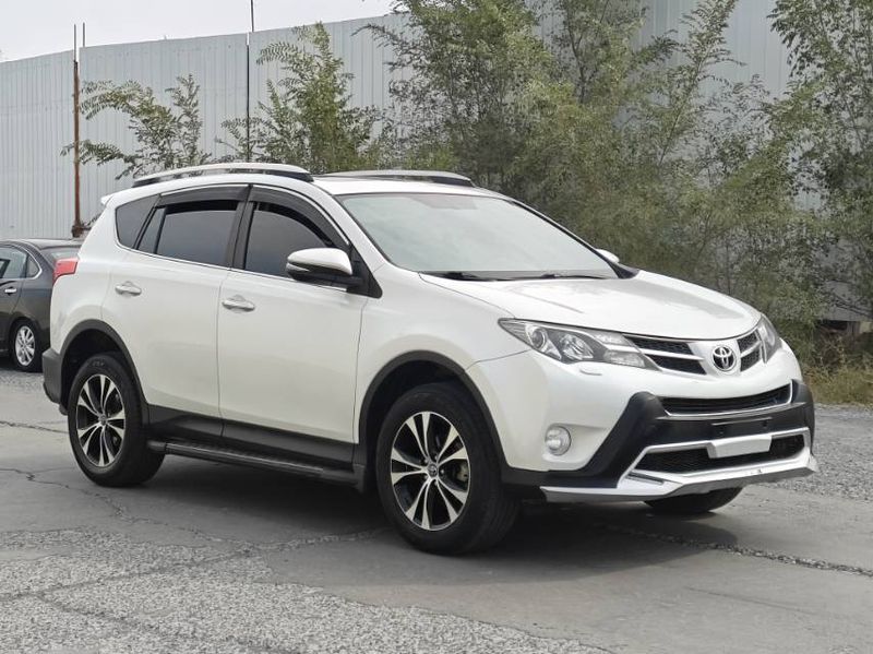 RAV4 photo 3