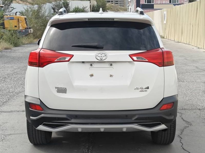 RAV4 photo 4