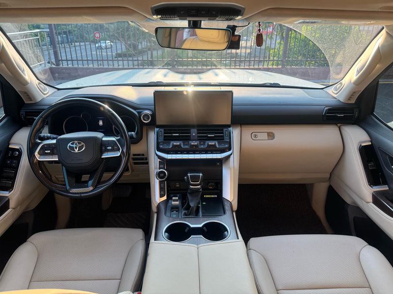 Land Cruiser photo 5