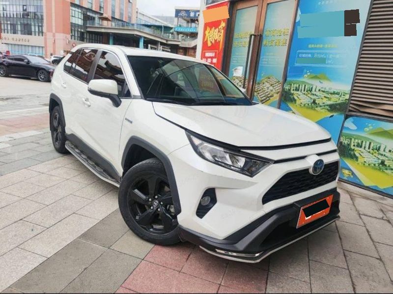 RAV4 photo 3