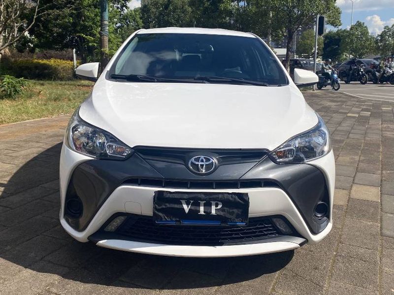 Yaris photo 3