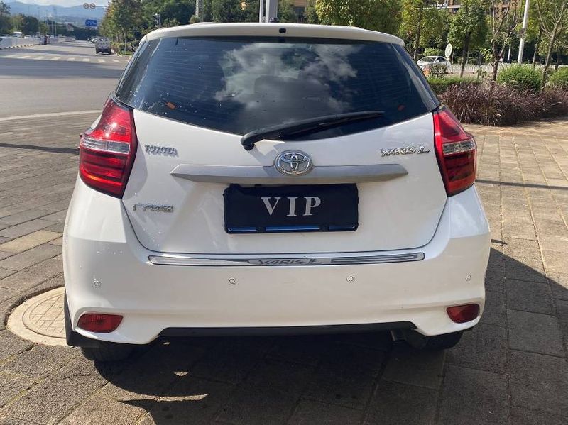 Yaris photo 5